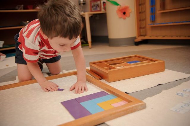 Child working on the Pythagoras square
